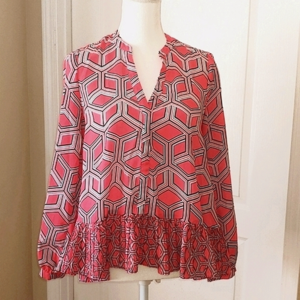 KAARI BLUE Hi-Low Pleated Hem Chiffon Blouse. Melon pink. Size Small